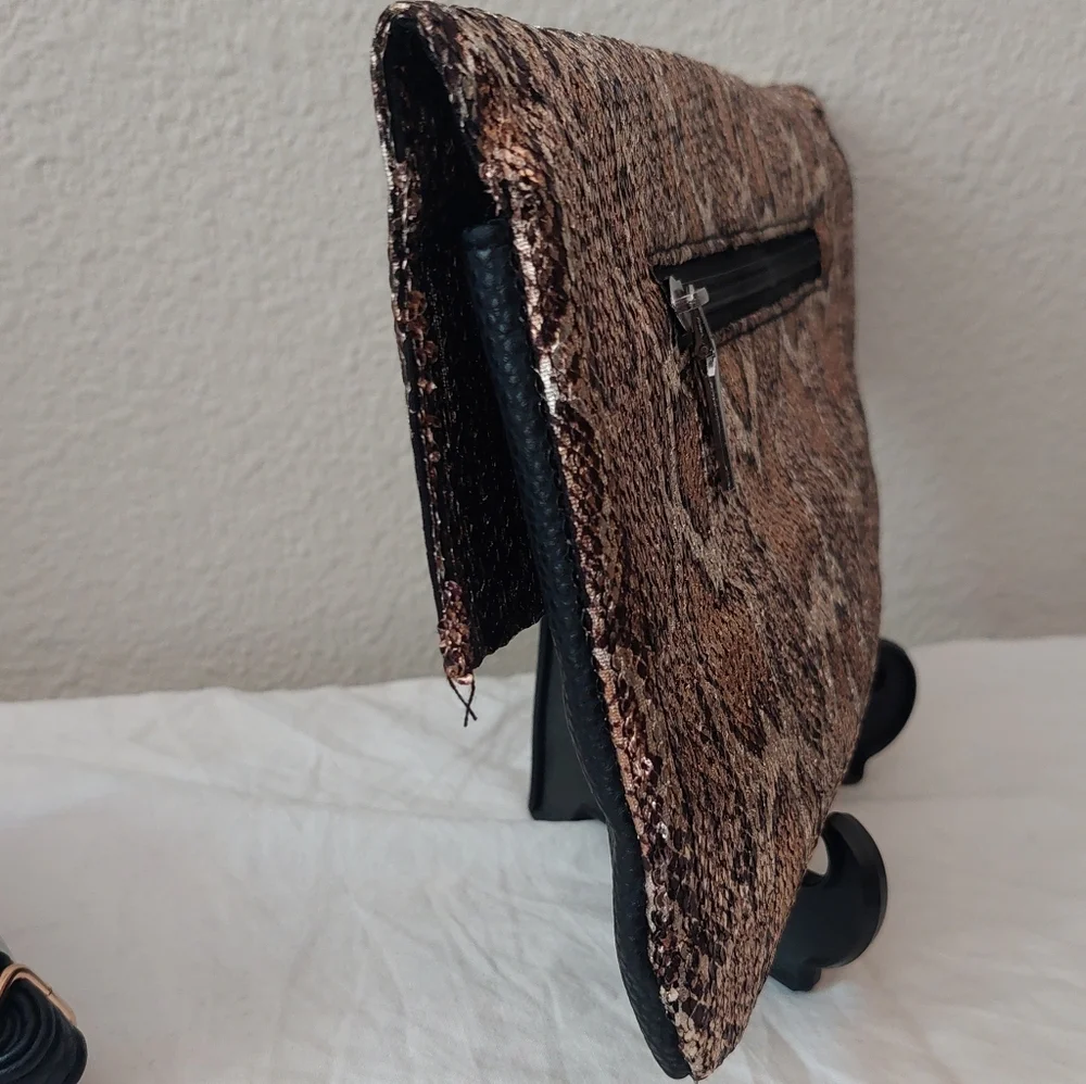 NWOT Black and Brown Snake Print Clutch Wristlet Crossbody - Picture 8 of 8